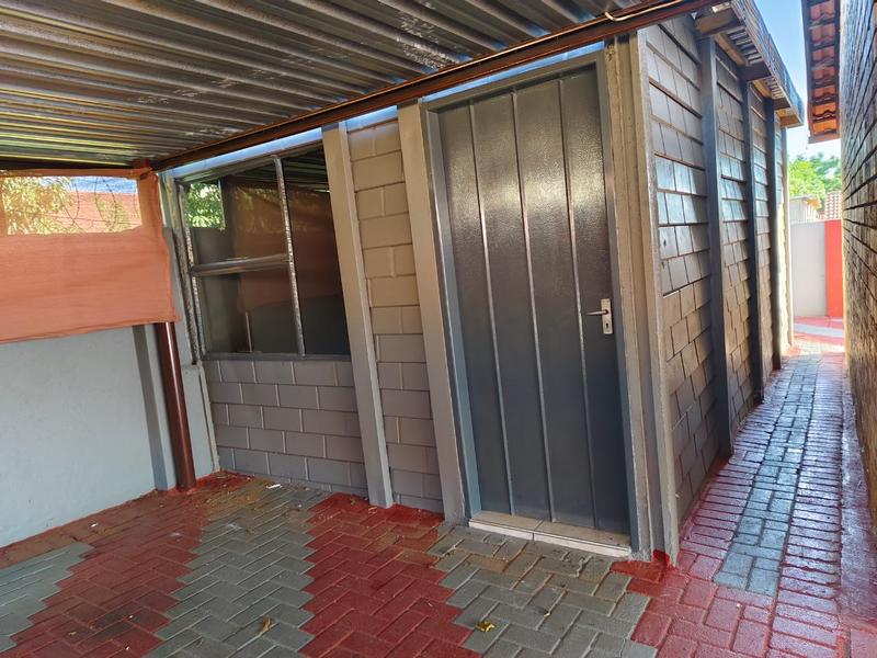 3 Bedroom Property for Sale in Geelhoutpark North West